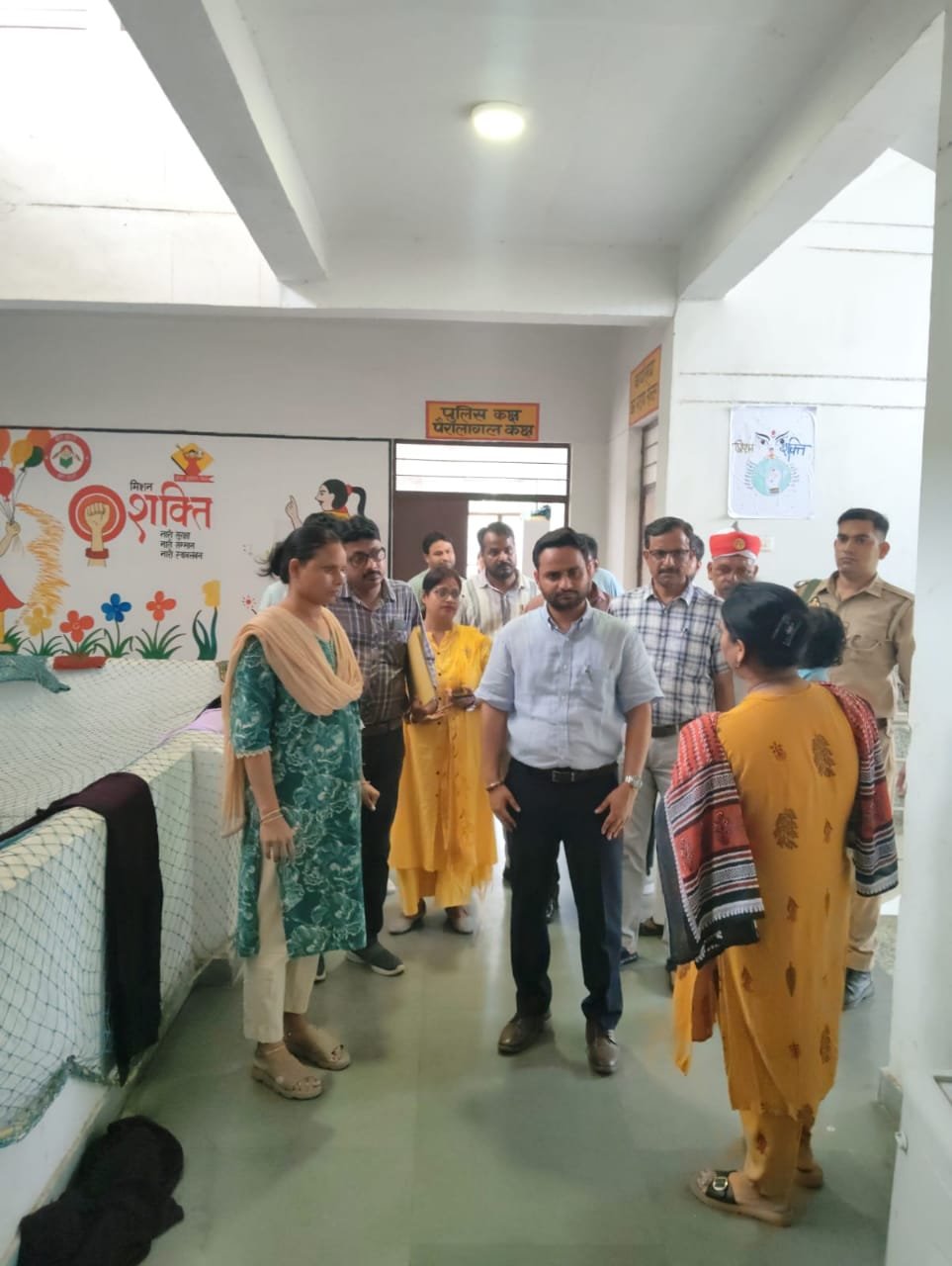 सीडीओ ने महिला कल्याण विभाग की संस्थाओं का किया निरीक्षण, व्यवस्थाएं दुरुस्त रखने के दिये निर्देश | New India Times