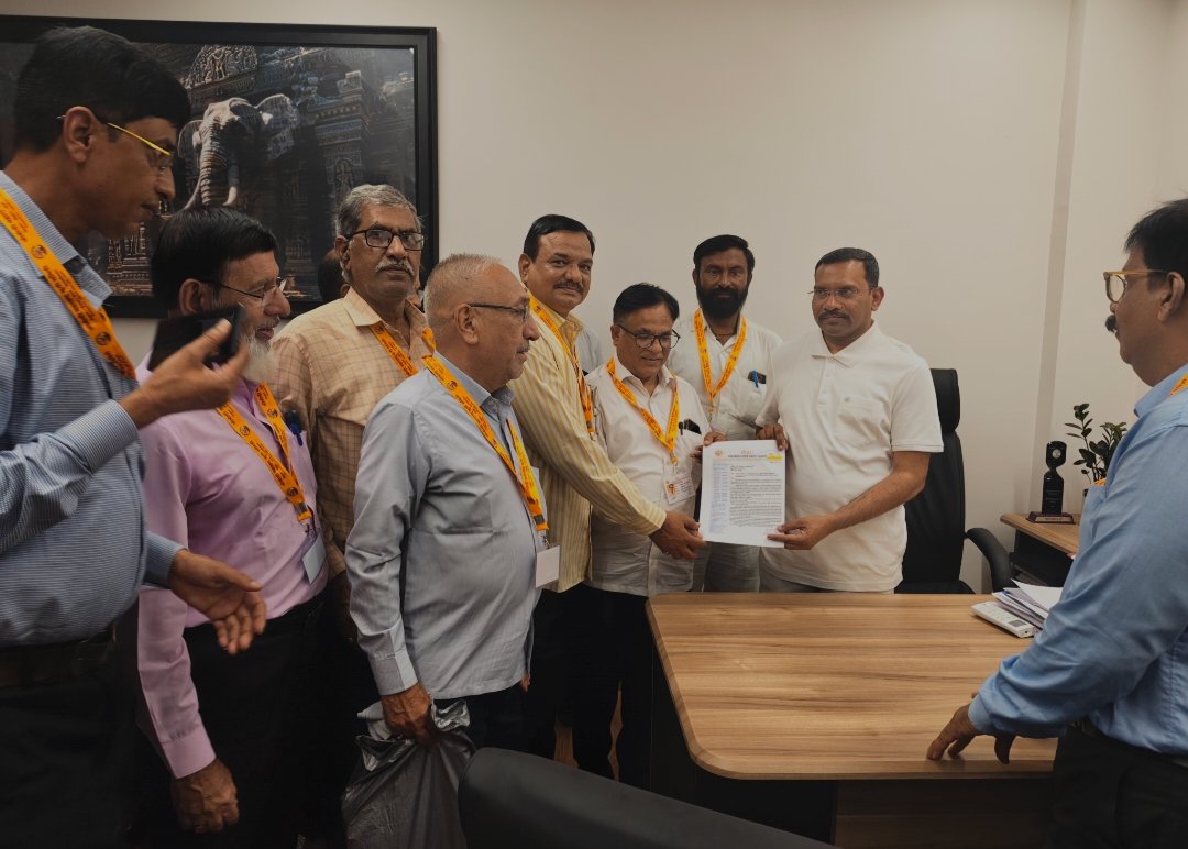 केंद्रीय ओबीसी सूची में महाराष्ट्र की 33 जातियों को शामिल करने की मांग, दिल्ली में केंद्रीय मंत्रियों को सौंपा गया ज्ञापन | New India Times
