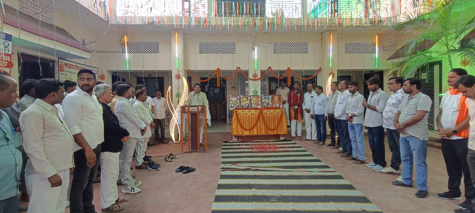 अकबरपुर नगर पालिका में धूमधाम से मना स्वतंत्रता दिवस, अध्यक्ष चंद्र प्रकाश ने फहराया तिरंगा | New India Times