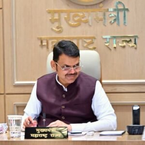 वर्क के लिए किसने दिए ऑर्डर्स : शिवसेना ने मांगा गिरीश महाजन का इस्तीफ़ा