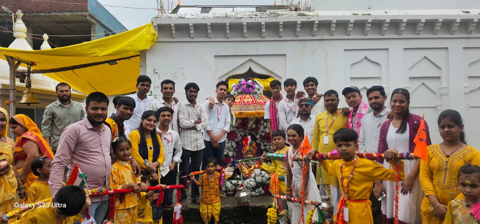 मोबाइल से भक्ति की ओर बढ़ते नन्हे क़दम, खाटू श्याम परिवार ने निकाली विशाल कांवड़ यात्रा 1 मोबाइल से भक्ति की ओर बढ़ते नन्हे क़दम, खाटू श्याम परिवार ने निकाली विशाल कांवड़ यात्रा | New India Times