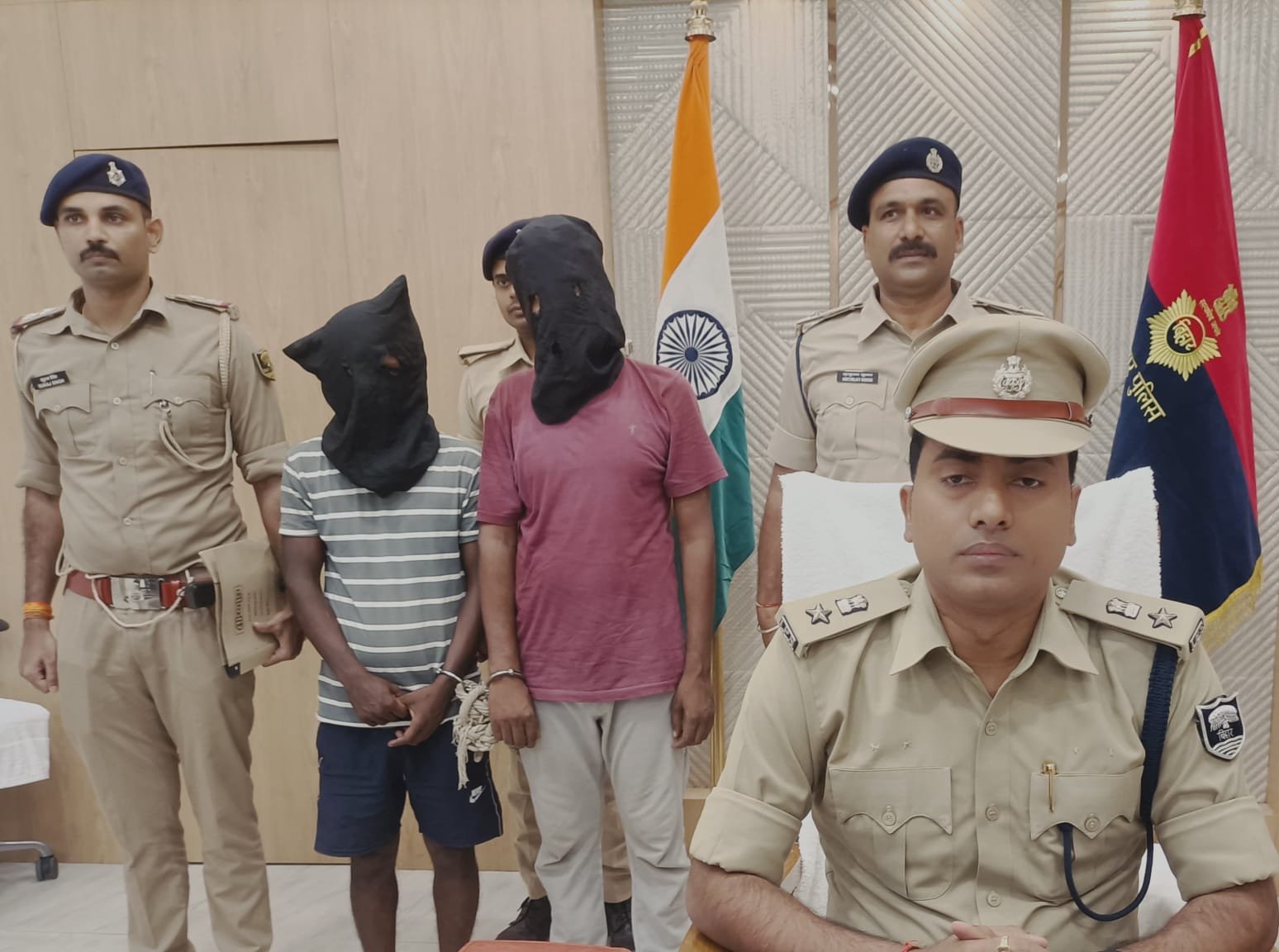 कहलगांव में आभूषण चोरी का खुलासा, दो गिरफ्तार; चोरी के जेवर और नकदी बरामद | New India Times