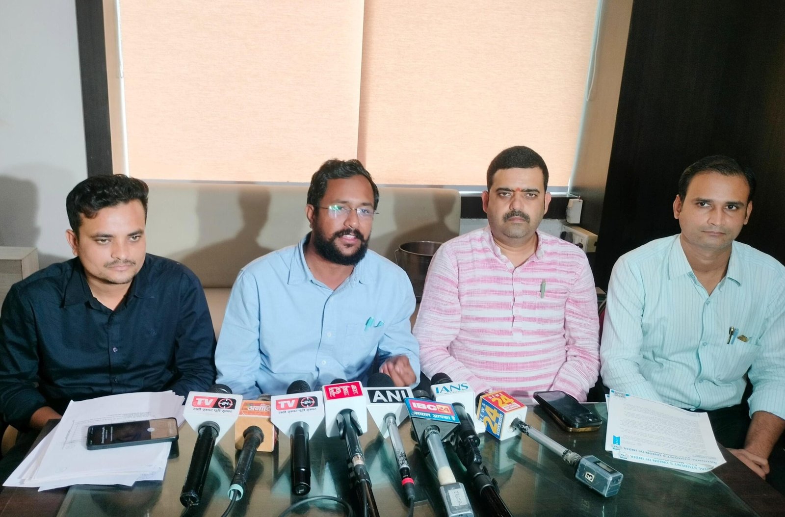 निजी नर्सिंग कॉलेजों के बाद अब सरकारी नर्सिंग कॉलेज भी सवालों के घेरे में,NSUI ने नियमों की अनदेखी का लगाया गंभीर आरोप 1 निजी नर्सिंग कॉलेजों के बाद अब सरकारी नर्सिंग कॉलेज भी सवालों के घेरे में,NSUI ने नियमों की अनदेखी का लगाया गंभीर आरोप | New India Times