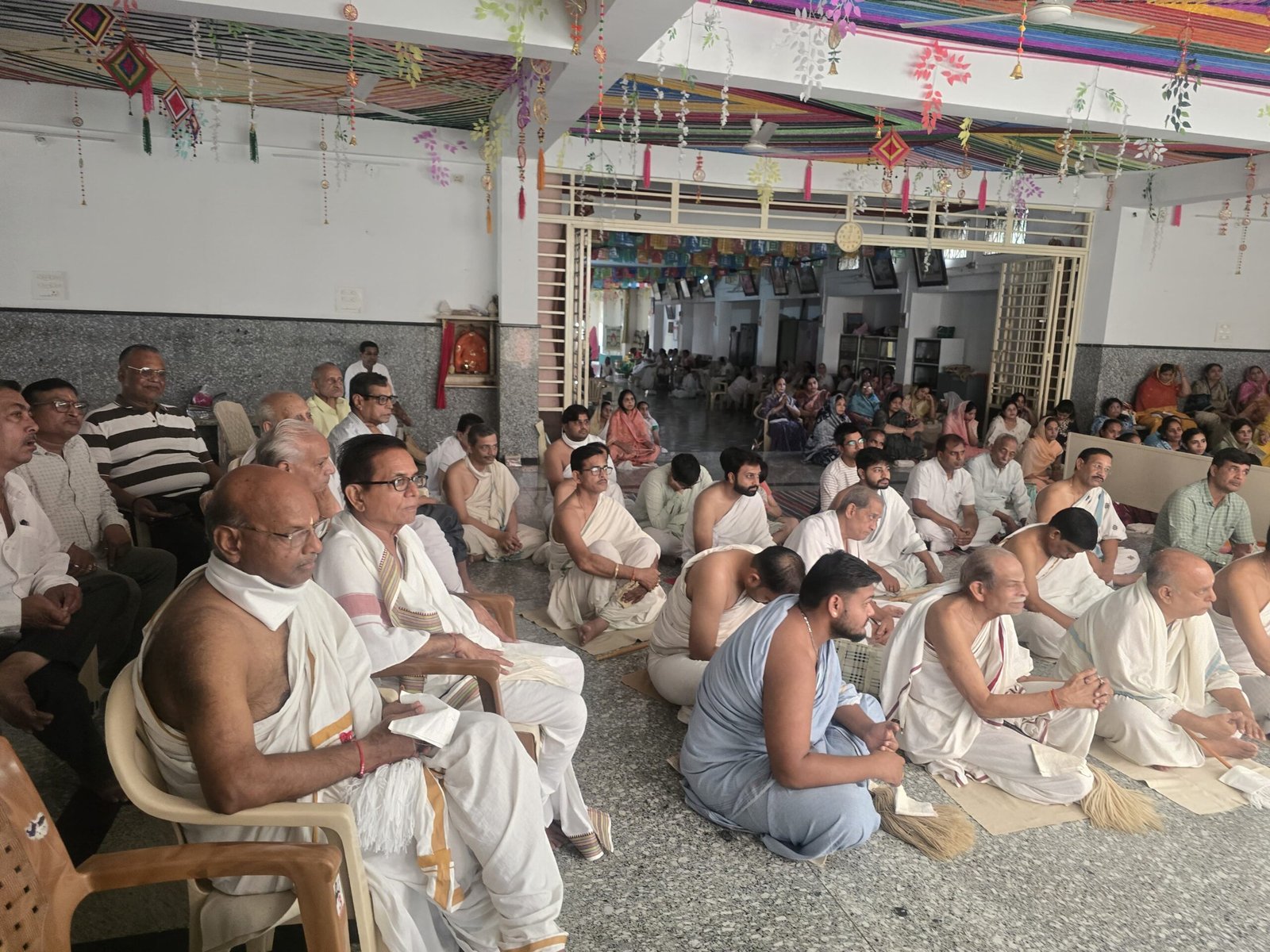 दीक्षा के 50वें वर्ष पर गूंजा गुरु गुणगान, झाबुआ जैन श्रीसंघ ने लिया 9 करोड़ जाप का महासंकल्प | New India Times