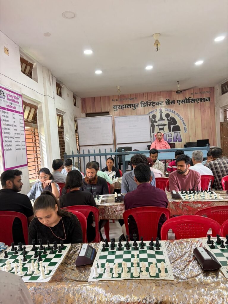 खेल दिवस पर बुरहानपुर में प्रतिभाओं का जलवा, साइकिल रैली से शतरंज तक दिखा उत्साह 2 खेल दिवस पर बुरहानपुर में प्रतिभाओं का जलवा, साइकिल रैली से शतरंज तक दिखा उत्साह | New India Times