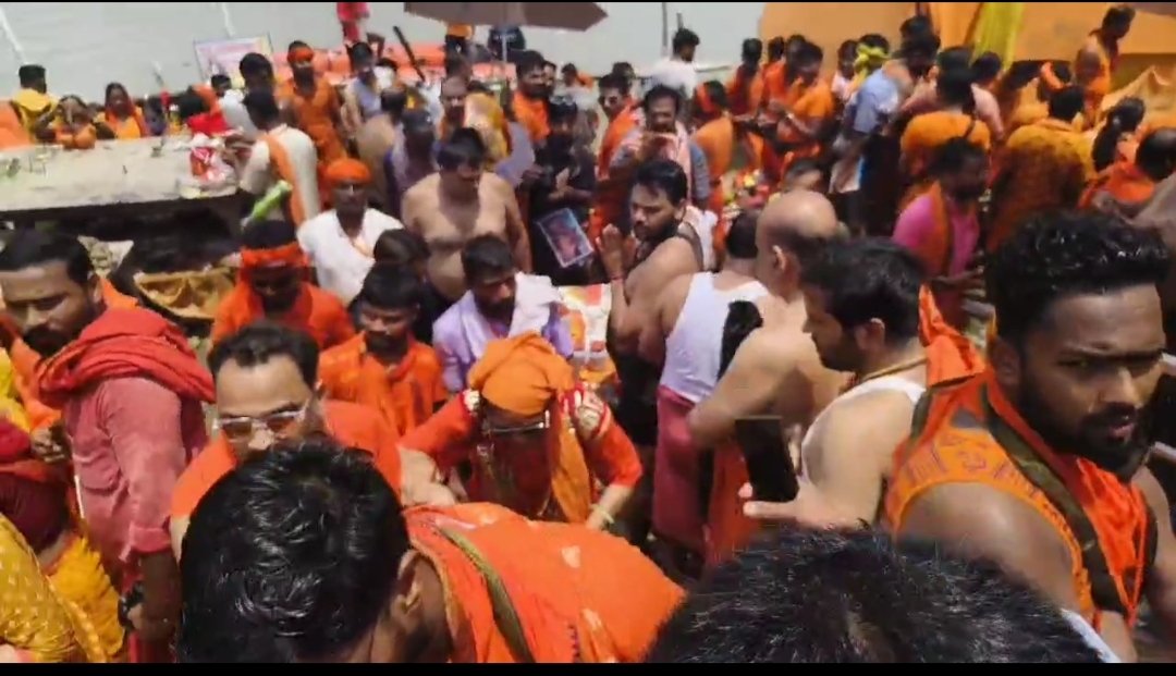 42 वर्षों से अटूट आस्था: 74 वर्षीय ‘कृष्णा बम’ फिर डाक कांवड़ लेकर सुल्तानगंज से देवघर रवाना 1 42 वर्षों से अटूट आस्था: 74 वर्षीय ‘कृष्णा बम’ फिर डाक कांवड़ लेकर सुल्तानगंज से देवघर रवाना | New India Times