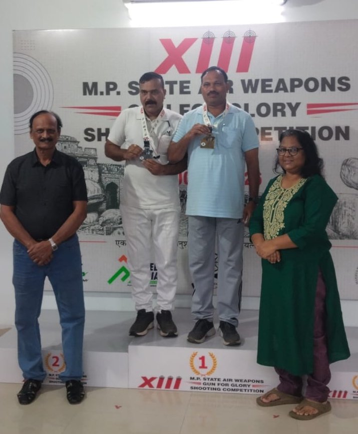 निरीक्षक रेवसिंह तोमर ने 10 मीटर एयर पिस्टल मास्टर वर्ग में जीता स्वर्ण पदक | New India Times