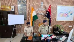 भागलपुर में 8.44 ग्राम ब्राउन शुगर के साथ पांच आरोपी गिरफ्तार, 8,330 रुपये नकद बरामद