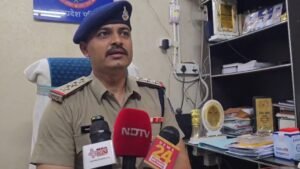 मयंक साहू हत्याकांड का फरार आरोपी ओम अहिरवार गिरफ्तार, 10 हजार का इनामी बदमाश कोर्ट में पेश