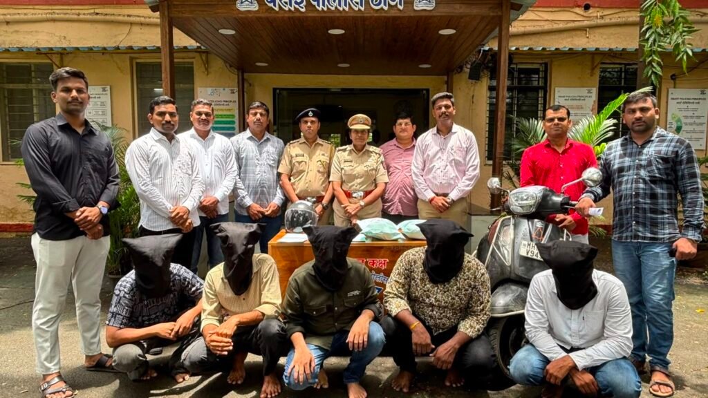 वसई में 2.07 करोड़ की एम्बरग्रीस बरामद, 5 आरोपी गिरफ्तार 2 वसई में 2.07 करोड़ की एम्बरग्रीस बरामद, 5 आरोपी गिरफ्तार | New India Times