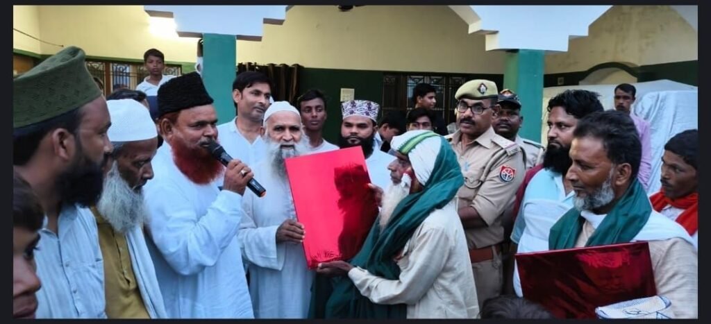 चेहल्लुम पर पगिया में उमड़ा अकीदत का सैलाब, पारंपरिक खेलों ने बढ़ाया आकर्षण 2 चेहल्लुम पर पगिया में उमड़ा अकीदत का सैलाब, पारंपरिक खेलों ने बढ़ाया आकर्षण | New India Times