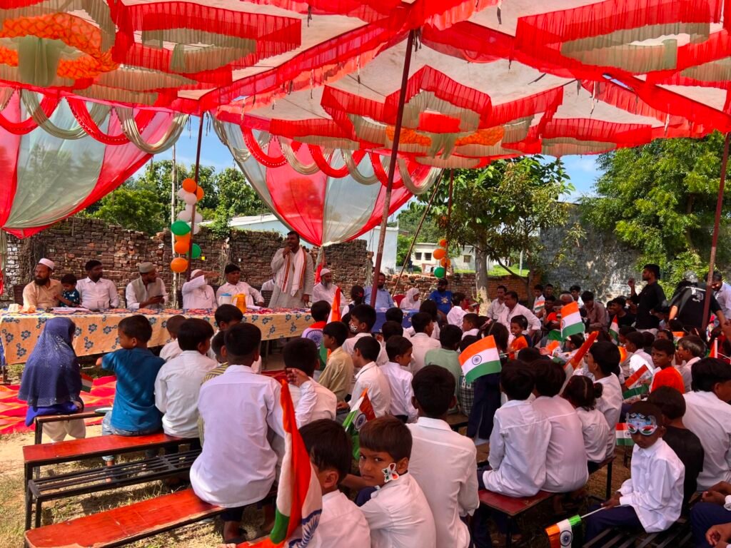 नफ़रत के खिलाफ संकल्प लेकर मनाया गया स्वतंत्रता दिवस, इमरान लतीफ बोले- आज़ादी साझा कुर्बानियों की विरासत | New India Times