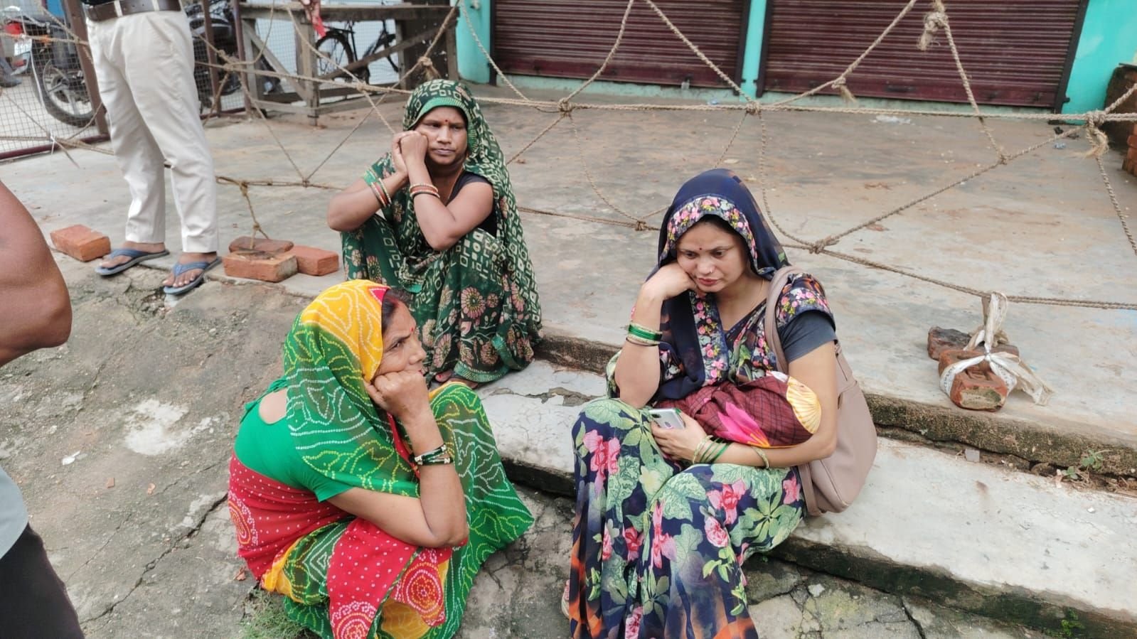 नवजात की मौत के बाद अवैध अस्पताल पर कार्रवाई की मांग, स्वास्थ्य मंत्री से शिकायत 1 नवजात की मौत के बाद अवैध अस्पताल पर कार्रवाई की मांग, स्वास्थ्य मंत्री से शिकायत | New India Times
