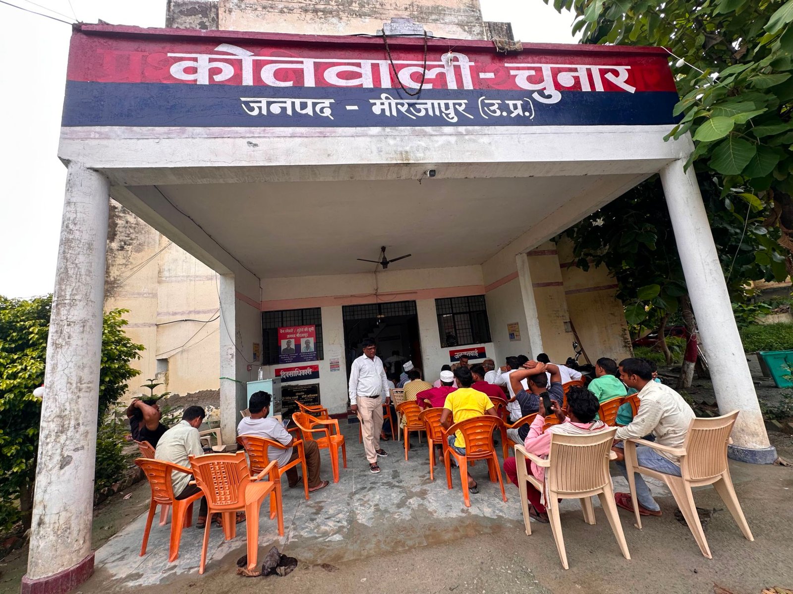 चुनार थाने में 12 रबी-उल-अव्वल के जुलूस को लेकर शांति समिति की बैठक संपन्न | New India Times