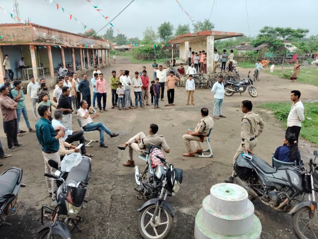 स्कूल भवन निर्माण एवं खेल मैदान से अतिक्रमण हटाने की मांग को लेकर छात्रों ने किया हाईवे जाम 3 स्कूल भवन निर्माण एवं खेल मैदान से अतिक्रमण हटाने की मांग को लेकर छात्रों ने किया हाईवे जाम | New India Times
