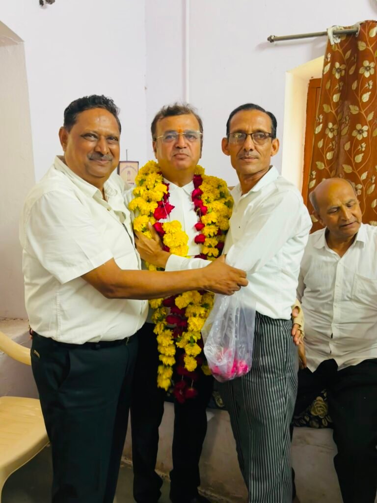 थांदला अभिभाषक संघ की नवनिर्वाचित कार्यकारिणी ने संभाला पदभार, अधिवक्ता हित और पक्षकार सुविधाओं को प्राथमिकता 2 थांदला अभिभाषक संघ की नवनिर्वाचित कार्यकारिणी ने संभाला पदभार, अधिवक्ता हित और पक्षकार सुविधाओं को प्राथमिकता | New India Times