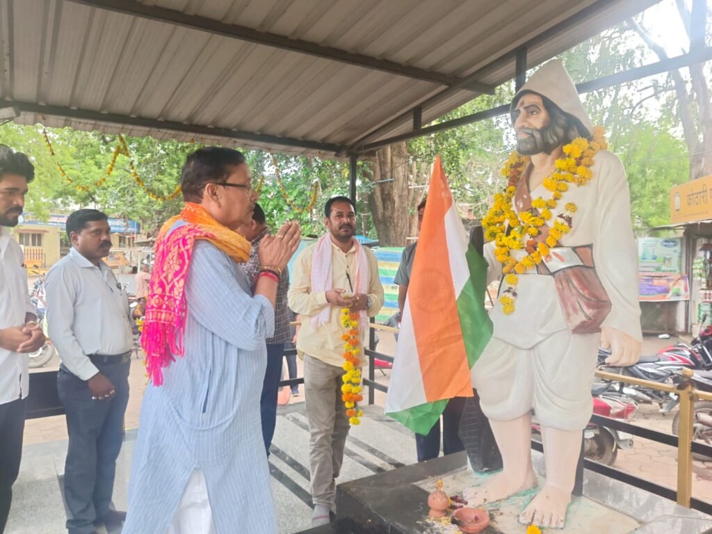 ट्राइफेड राष्ट्रीय अध्यक्ष रामसिंह भाई राठवा का आदिवासी समाज जिला कोर कमेटी ने किया आत्मीय स्वागत 2 ट्राइफेड राष्ट्रीय अध्यक्ष रामसिंह भाई राठवा का आदिवासी समाज जिला कोर कमेटी ने किया आत्मीय स्वागत | New India Times