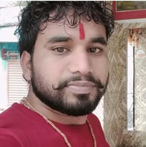 उफनती मिढासन नदी में युवक ने लगाई छलांग, मोबाइल पुल पर मिला; SDRF का रेस्क्यू अभियान जारी