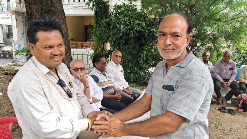 रोटरी क्लब अपना ने मनोरंजन के लिए झुले चकरी लगा कर बच्चों के खेलने के लिए सामग्री की दी सौगात 5 रोटरी क्लब अपना ने मनोरंजन के लिए झुले चकरी लगा कर बच्चों के खेलने के लिए सामग्री की दी सौगात | New India Times
