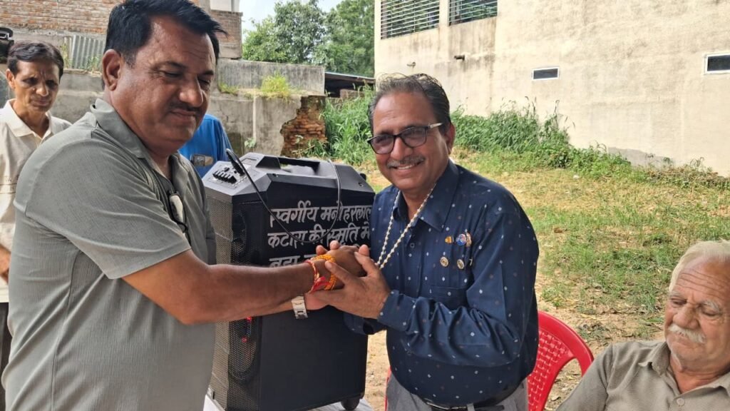 रोटरी क्लब अपना ने मनोरंजन के लिए झुले चकरी लगा कर बच्चों के खेलने के लिए सामग्री की दी सौगात 7 रोटरी क्लब अपना ने मनोरंजन के लिए झुले चकरी लगा कर बच्चों के खेलने के लिए सामग्री की दी सौगात | New India Times