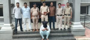 पिकअप वाहन लूट का पुलिस ने किया त्वरित खुलासा, एक आरोपी गिरफ्तार; लूटा गया वाहन बरामद