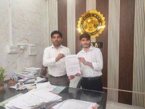 क्षतिग्रस्त बाबा साहब की प्रतिमा की मरम्मत की मांग, कांग्रेस ने SDM को सौंपा ज्ञापन