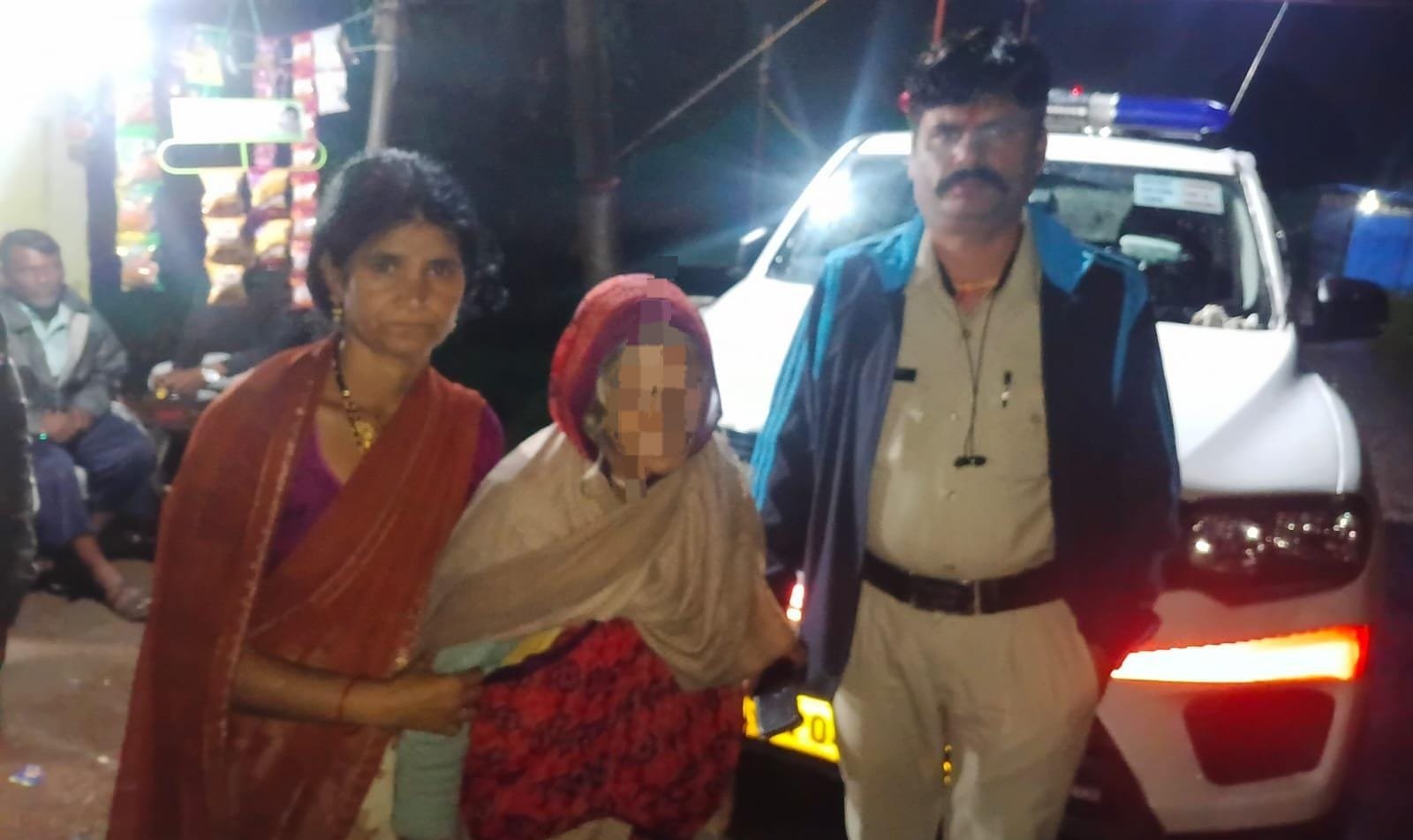घर का रास्ता भटकी बुजुर्ग महिला के लिए 112 बनी सहारा, सुरक्षित परिजनों से मिलाया | New India Times