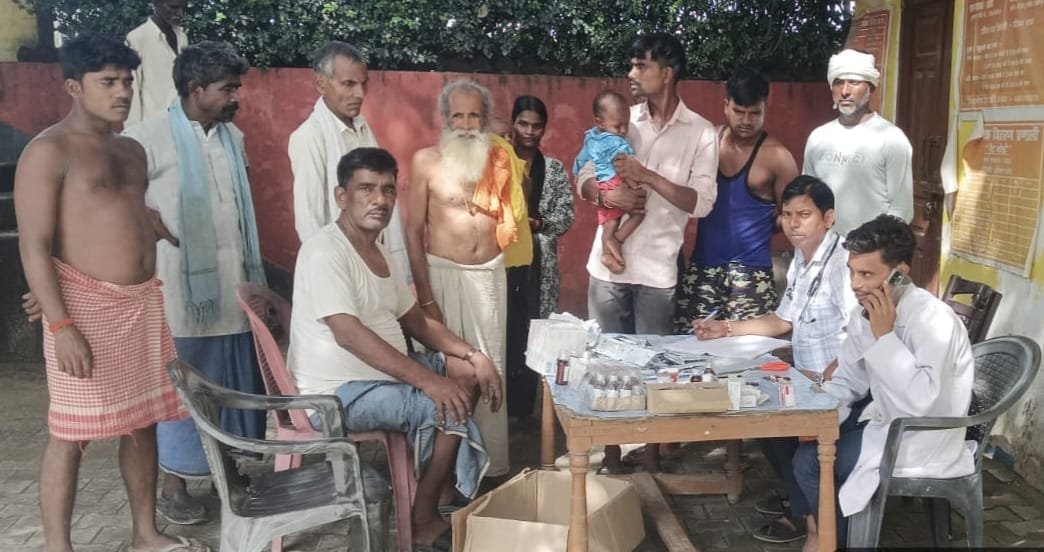 बाढ़ प्रभावित क्षेत्रों में स्वास्थ्य विभाग मुस्तैद, लगातार लगाए जा रहे स्वास्थ्य शिविर | New India Times