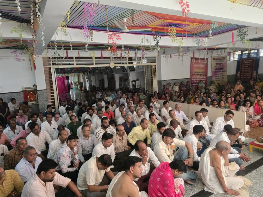 सुश्रावक अरविंद लोढा एवं जितेन्द्र बरमेचा ने कराया केशलोचन | New India Times