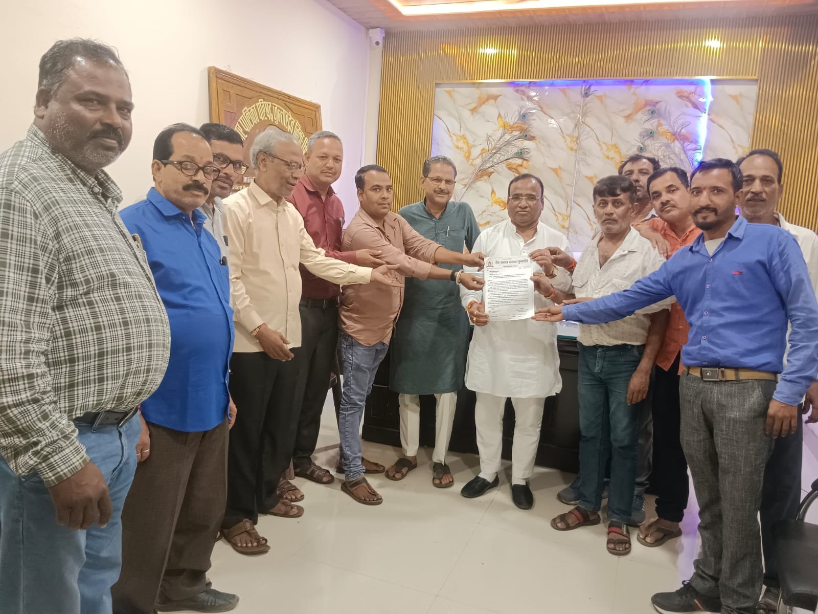 सेन समाज संगठन जुन्नारदेव ने नगर पालिका अध्यक्ष को सौंपा ज्ञापन, संत शिरोमणि सेन जी महाराज के मंदिर निर्माण के लिए भूमि आवंटन की मांग | New India Times