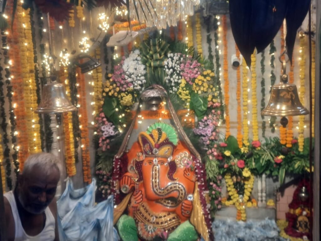 तिरलाधाम में जय श्री गणेश सेवा संस्थान ने आयोजित किया रक्तदान शिविर 2 तिरलाधाम में जय श्री गणेश सेवा संस्थान ने आयोजित किया रक्तदान शिविर | New India Times