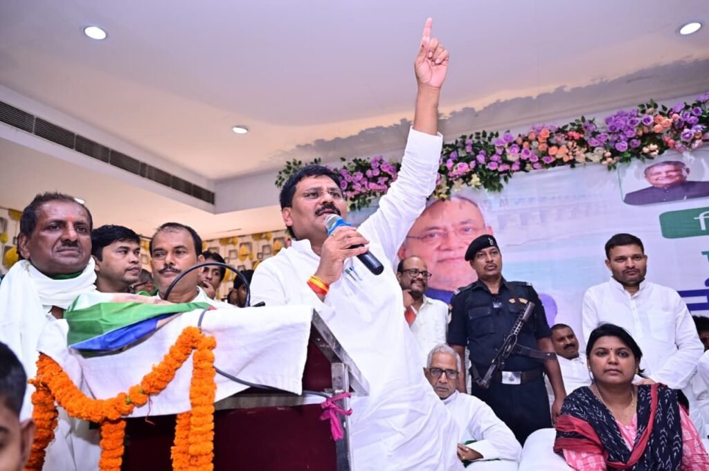 फरक्का जल संधि से बिहार के हितों की हो रही है हकमारी, पुनर्विचार जरूरी: जदयू 2 फरक्का जल संधि से बिहार के हितों की हो रही है हकमारी, पुनर्विचार जरूरी: जदयू | New India Times