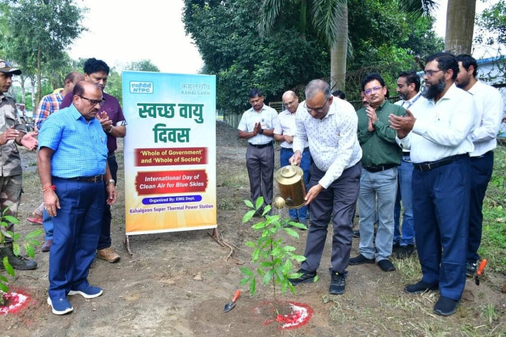 अंतर्राष्ट्रीय स्वच्छ वायु दिवस पर एनटीपीसी कहलगांव में पौधारोपण, 50 पौधे लगाए गए 2 अंतर्राष्ट्रीय स्वच्छ वायु दिवस पर एनटीपीसी कहलगांव में पौधारोपण, 50 पौधे लगाए गए | New India Times