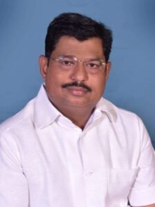 महिला बैंककर्मी को अश्लील मैसेज भेजने और आईएएस बनवाने का झांसा देने का आरोप, सपा नेता पर केस