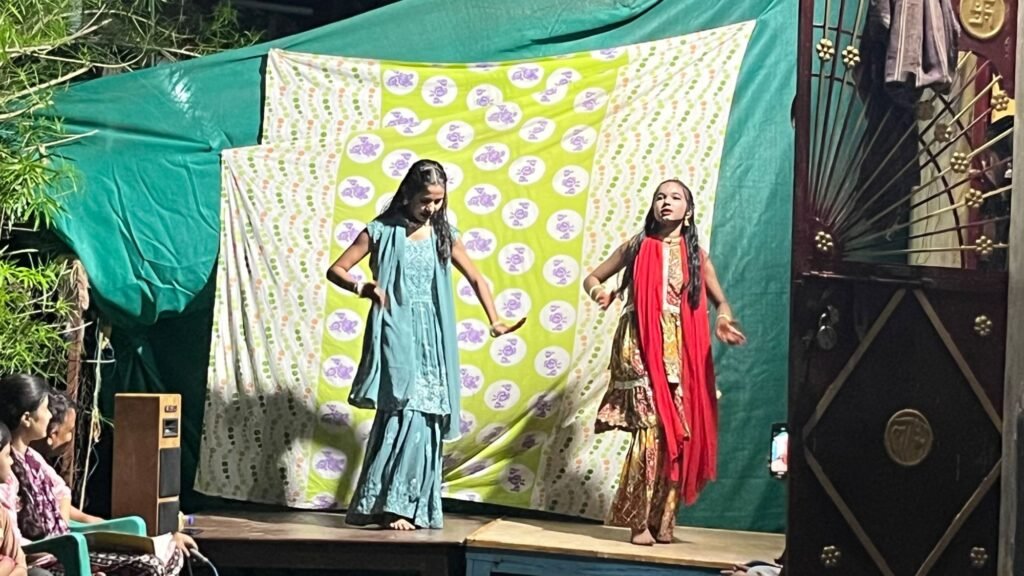 गणेश उत्सव में बच्चों ने दी मनमोहक नृत्य प्रस्तुतियां | New India Times