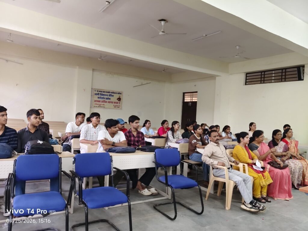 डिग्री के साथ अंग्रेजी और सॉफ्ट स्किल्स भी जरूरी: रोजगारोन्मुखी प्रशिक्षण कार्यक्रम का हुआ शुभारंभ 2 डिग्री के साथ अंग्रेजी और सॉफ्ट स्किल्स भी जरूरी: रोजगारोन्मुखी प्रशिक्षण कार्यक्रम का हुआ शुभारंभ | New India Times
