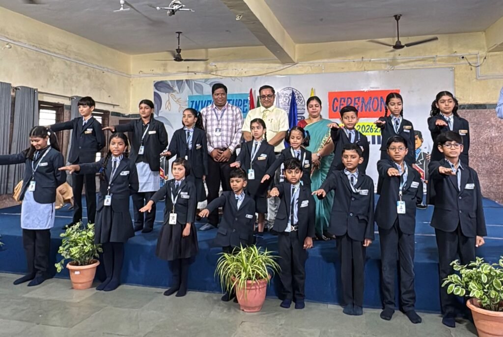 लोकतांत्रिक प्रक्रिया से चुने विद्यार्थी नेताओं ने ग्रहण की शपथ 2 लोकतांत्रिक प्रक्रिया से चुने विद्यार्थी नेताओं ने ग्रहण की शपथ | New India Times