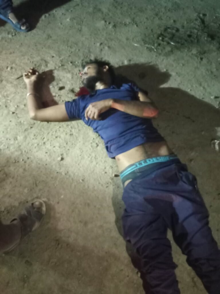 बोलेरो की टक्कर से दो बाइक सवार गंभीर घायल, ट्रामा सेंटर रेफर 2 बोलेरो की टक्कर से दो बाइक सवार गंभीर घायल, ट्रामा सेंटर रेफर | New India Times