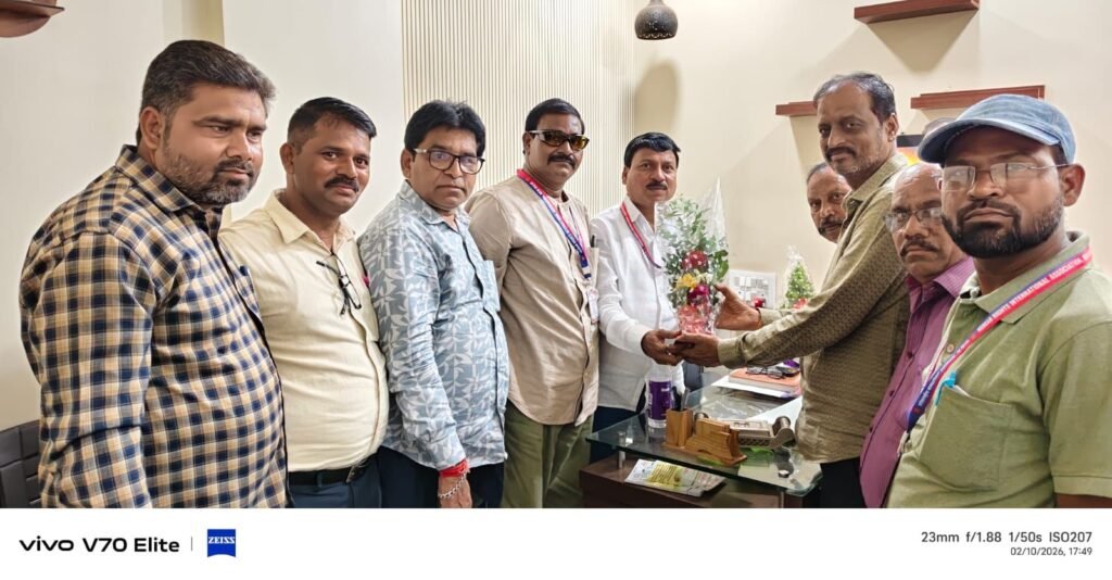 यवतमाल पहुंचे मानवाधिकार संगठन के राष्ट्रीय अध्यक्ष विलास कांबले, पुणे अधिवेशन की तैयारियों पर हुई बैठक 2 यवतमाल पहुंचे मानवाधिकार संगठन के राष्ट्रीय अध्यक्ष विलास कांबले, पुणे अधिवेशन की तैयारियों पर हुई बैठक | New India Times