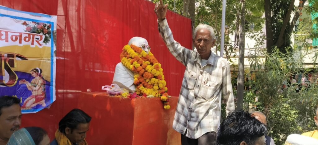 मेघनगर में गांधी जयंती पर महात्मा गांधी जी को किया नमन, विधायक सहित कांग्रेस नेताओं ने किया माल्यार्पण 8 मेघनगर में गांधी जयंती पर महात्मा गांधी जी को किया नमन, विधायक सहित कांग्रेस नेताओं ने किया माल्यार्पण | New India Times