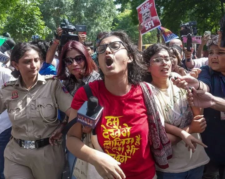 राशन में 100 करोड़ का घोटाला : वोट चोरी को लेकर जागरूकता की मांग 1 राशन में 100 करोड़ का घोटाला : वोट चोरी को लेकर जागरूकता की मांग | New India Times