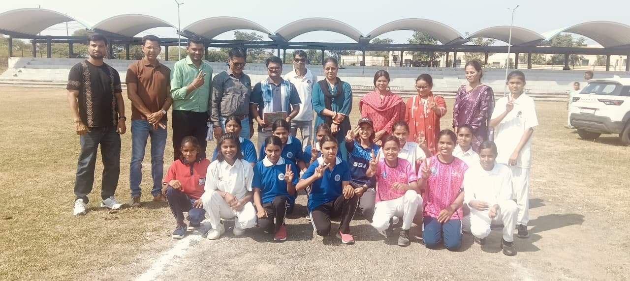 सहायक आयुक्त सुप्रिया बिसेन ने खिलाड़ियों से किया परिचय, बढ़ाया हौसला 1 सहायक आयुक्त सुप्रिया बिसेन ने खिलाड़ियों से किया परिचय, बढ़ाया हौसला | New India Times