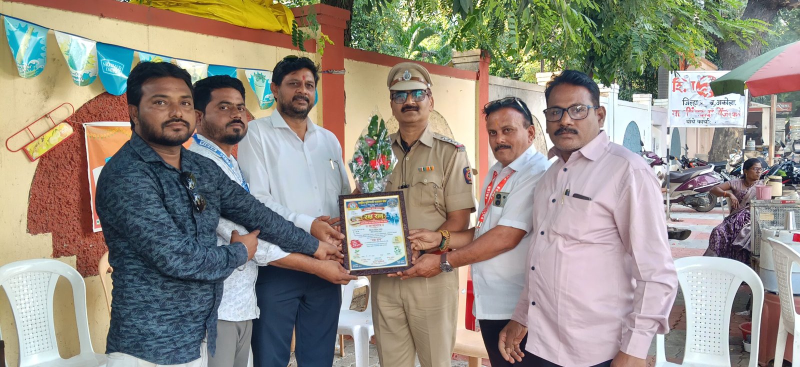 गणपति, कावड़ यात्रा और ईद-ए-मिलाद के उत्कृष्ट बंदोबस्त के लिए पुलिस निरीक्षक विलास पाटिल सम्मानित 1 गणपति, कावड़ यात्रा और ईद-ए-मिलाद के उत्कृष्ट बंदोबस्त के लिए पुलिस निरीक्षक विलास पाटिल सम्मानित | New India Times