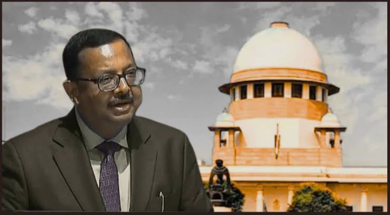 फॉर्म-6 विवाद से गरमाई मताधिकार की बहस, चुनाव आयोग की आपत्तियों और सुप्रीम कोर्ट के रुख पर उठे सवाल | New India Times