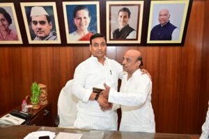 राजस्थान प्रदेश कांग्रेस अध्यक्ष गोविंद सिंह डोटासरा से पूर्व पार्षद ज़ाकिर खान ने की शिष्टाचार भेंट, पंचायती चुनाव की रणनीति पर हुई चर्चा