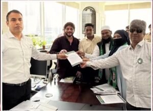 सनसिटी कब्रिस्तान के लोकार्पण को लेकर वारिस पठाण ने आयुक्त से की मुलाकात, जल्द अनुमति नहीं मिलने पर आंदोलन की चेतावनी