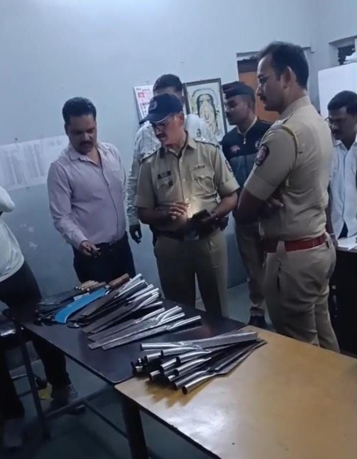 अकोला में नाकाबंदी के दौरान बड़ी कार्रवाई, 63 कोयते जब्त; दुकान मालिक समेत तीन गिरफ्तार 2 अकोला में नाकाबंदी के दौरान बड़ी कार्रवाई, 63 कोयते जब्त; दुकान मालिक समेत तीन गिरफ्तार | New India Times