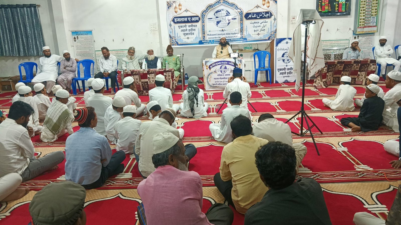 मस्जिद आयशा जुन्नारदेव में एक दिवसीय दीनी प्रोग्राम का आयोजन, अच्छे कर्म और शिक्षा पर दिया ज़ोर 1 मस्जिद आयशा जुन्नारदेव में एक दिवसीय दीनी प्रोग्राम का आयोजन, अच्छे कर्म और शिक्षा पर दिया ज़ोर | New India Times