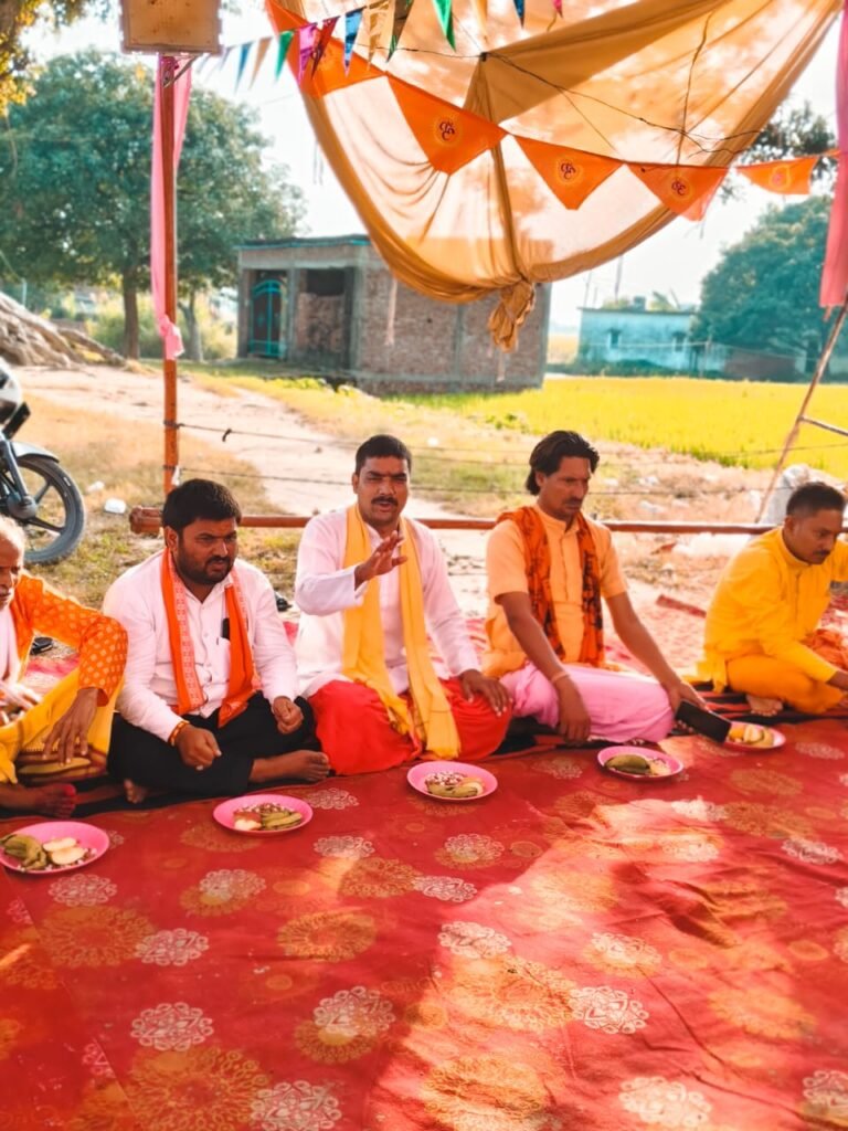 नवरात्रि पर हिन्दू युवा वाहिनी ने आयोजित किया फलाहार कार्यक्रम, सामाजिक समरसता और एकता का दिया संदेश 3 नवरात्रि पर हिन्दू युवा वाहिनी ने आयोजित किया फलाहार कार्यक्रम, सामाजिक समरसता और एकता का दिया संदेश | New India Times