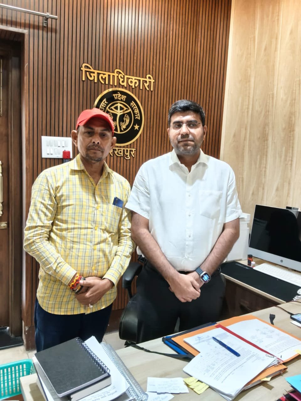 साधन सहकारी संघ की जमीन से हटेगा अवैध कब्जा, जिलाधिकारी ने तत्काल कार्रवाई के दिए निर्देश 1 साधन सहकारी संघ की जमीन से हटेगा अवैध कब्जा, जिलाधिकारी ने तत्काल कार्रवाई के दिए निर्देश | New India Times